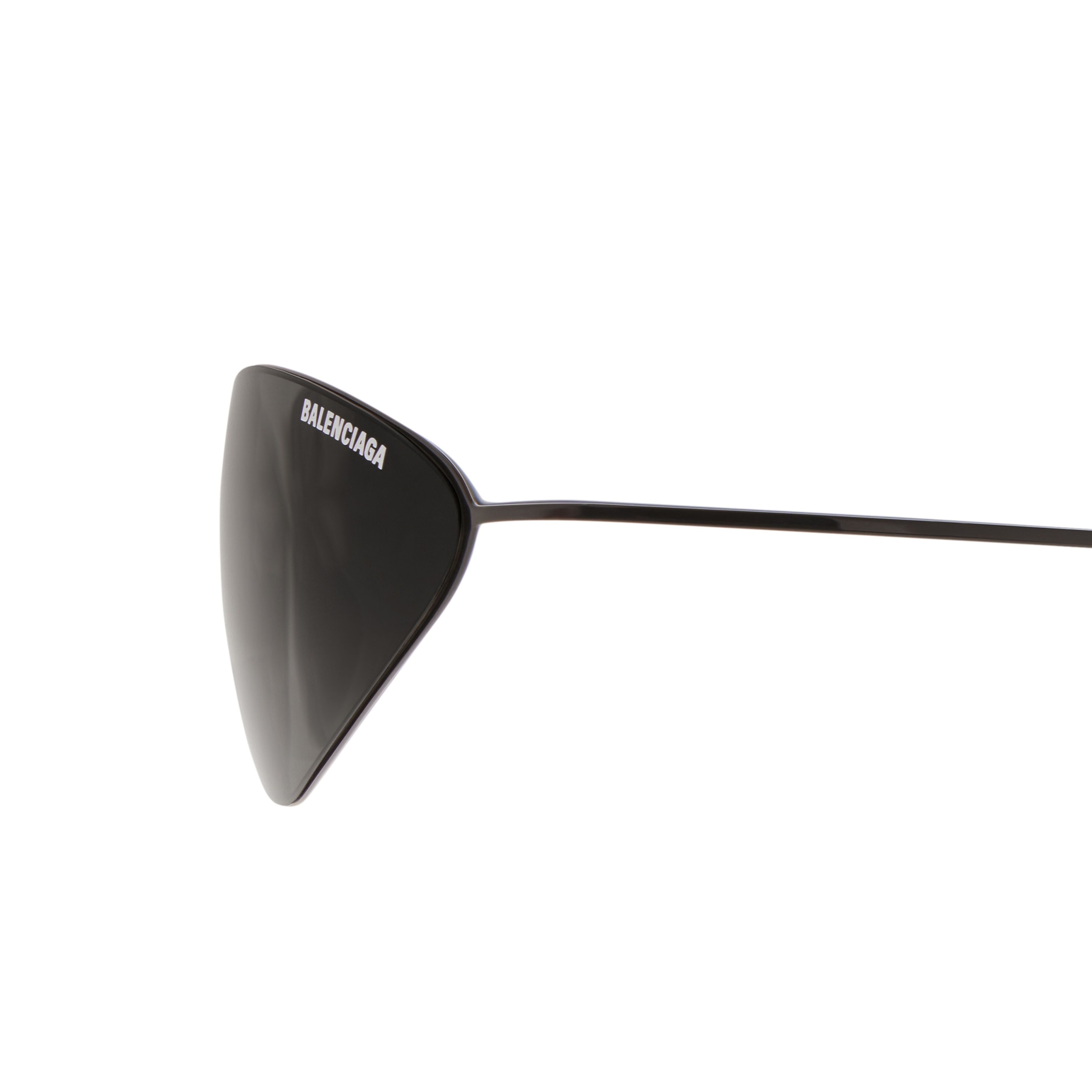 Malibu Round Sunglasses in Black - Image 6
